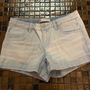 levis short shorts